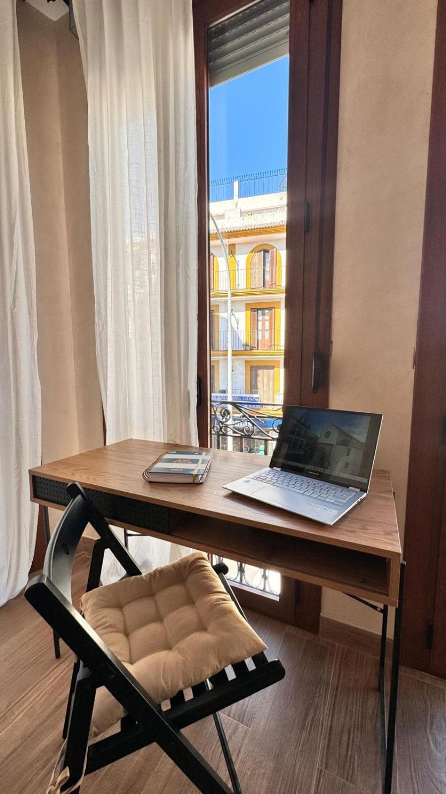 Wanderlust Loft Apartment Севиля Екстериор снимка